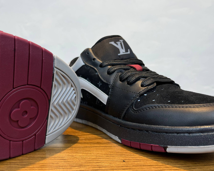 کتونی نایک ترویس اسکات استریت استایل