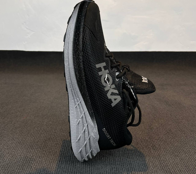 کتونی پیادهروی هوکا با زیره نرم